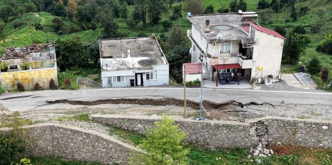 Rize'de heyelan sonrası mahalle sakini korku dolu anları anlattı: 