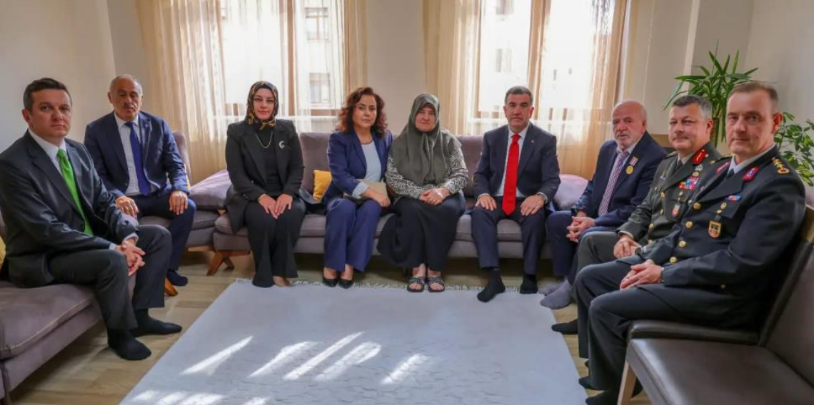 Bayburt’ta Kıbrıs gazileri evlerinde ziyaret edildi