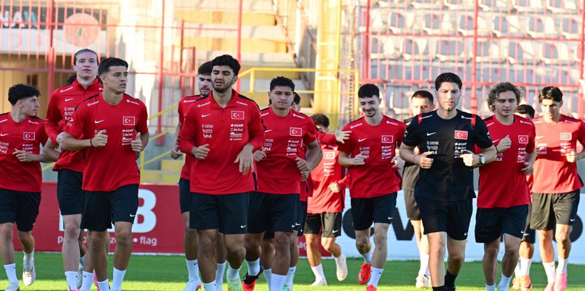 Ümit Milli Takımı, Ukrayna maçı hazırlıklarına başladı