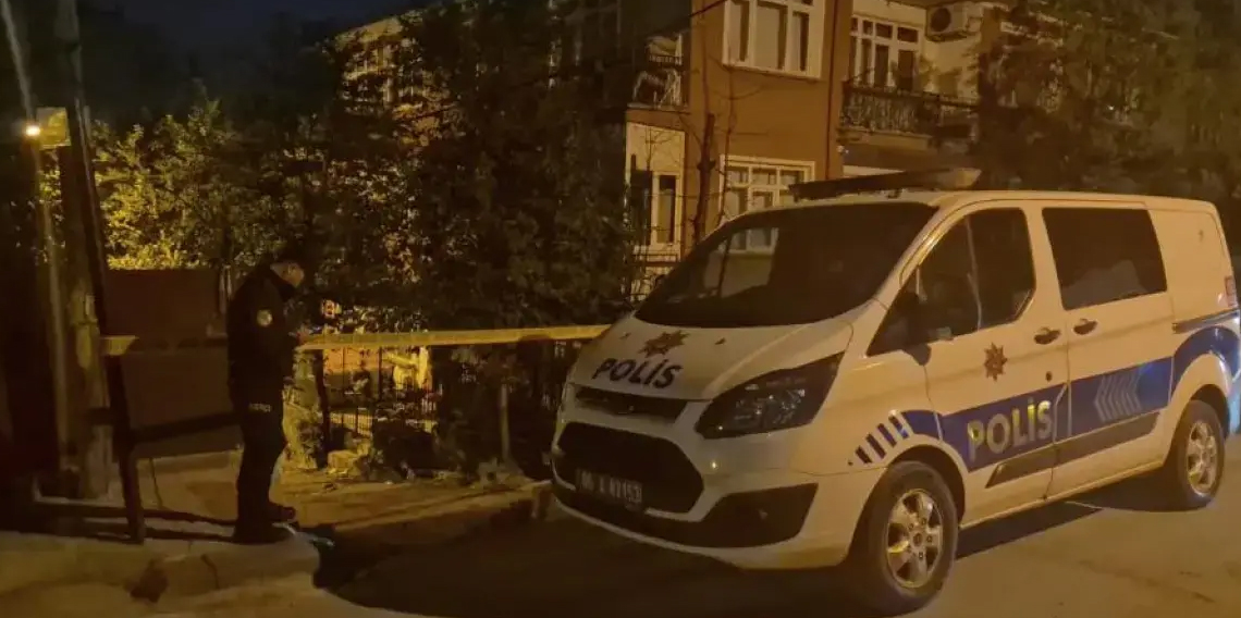 Ankara’da bir dairede 3 kişi ölü olarak bulundu