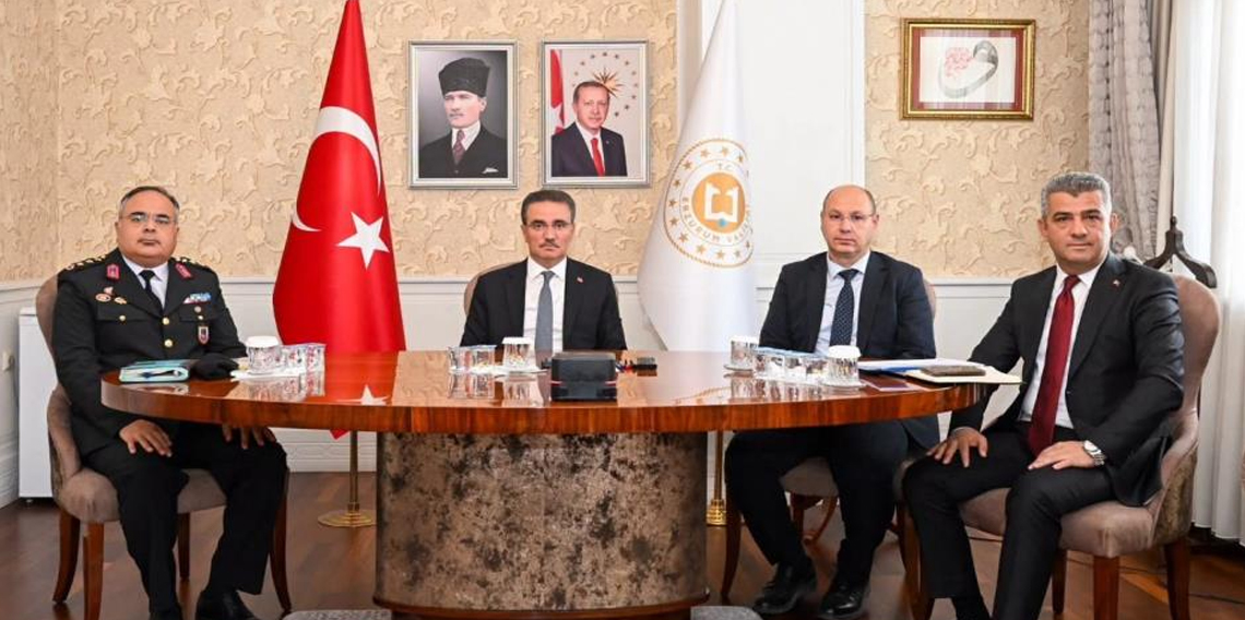 Vali Aydın Baruş, Bakanlar Çiftçi ve Tekin ile 