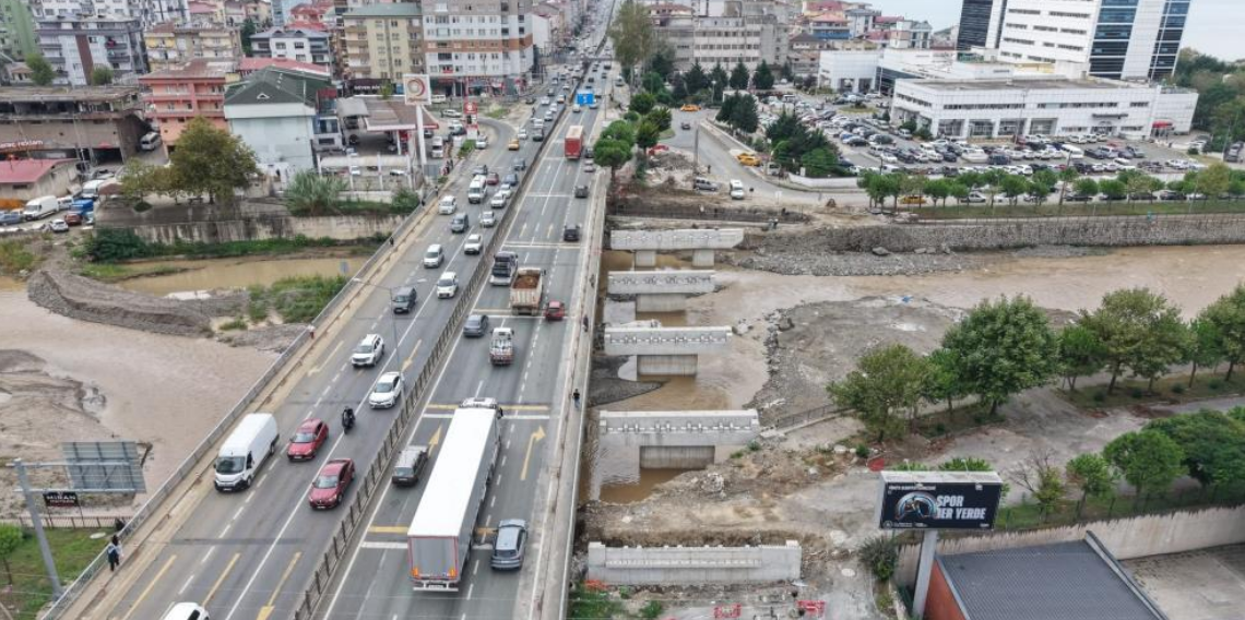 Akçaabat Haçkalı Baba Kavşağı’nda trafik için yeni köprü!