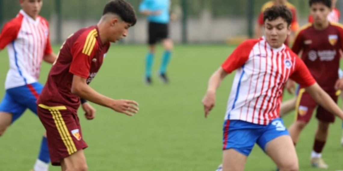 Kayserispor U17 takımı gol olup yağdı