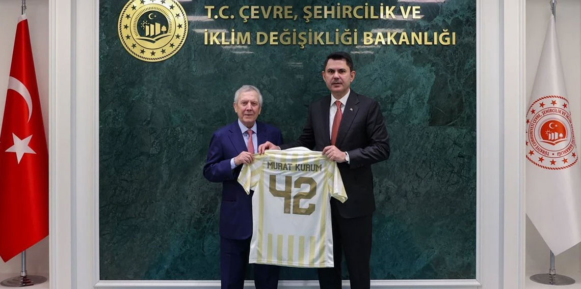 Bakan Kurum, Fenerbahçe Kulübü Başkanı Aziz Yıldırım’ı kabul etti