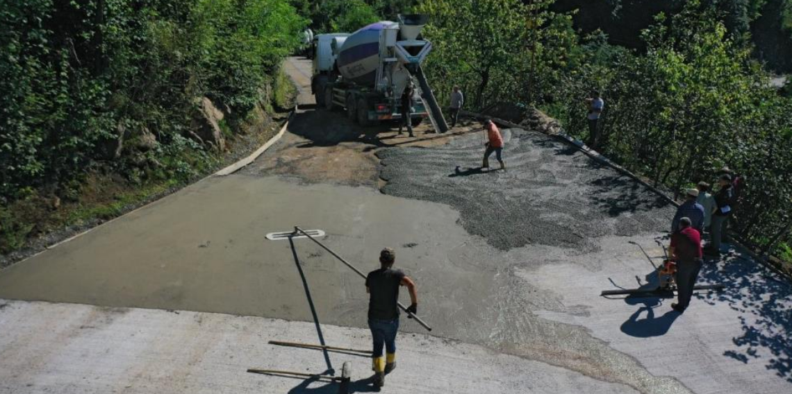Ordu'da beton yol çalışmaları