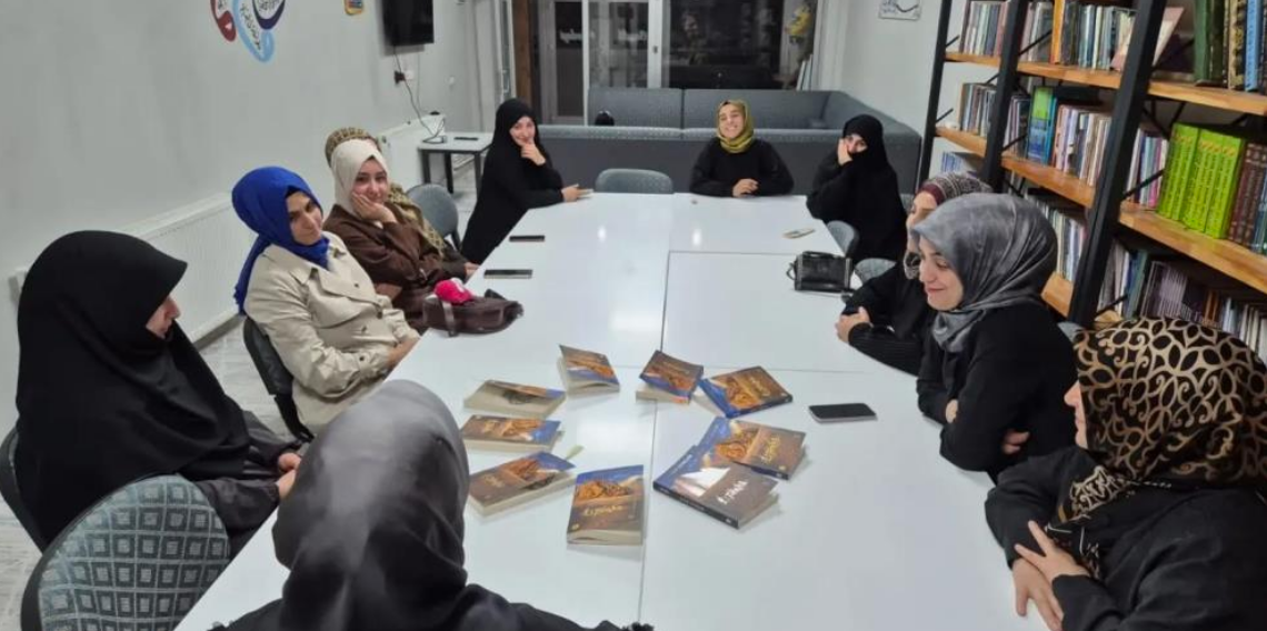 Bayburt’ta kadınların katılımıyla kitap tahlili yapıldı