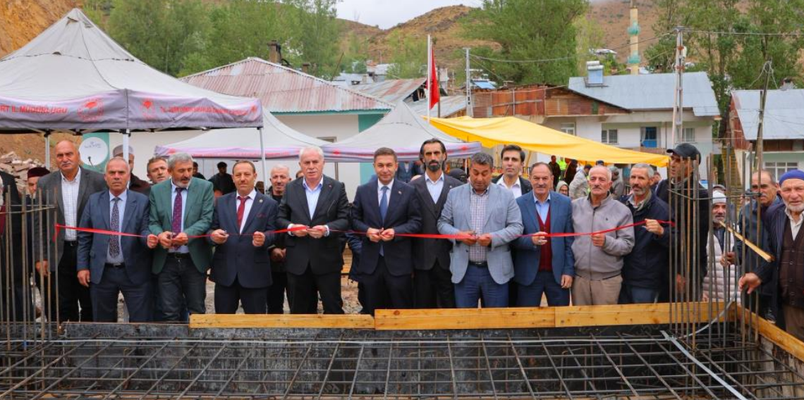 Pınargözü köy konağının temeli atıldı
