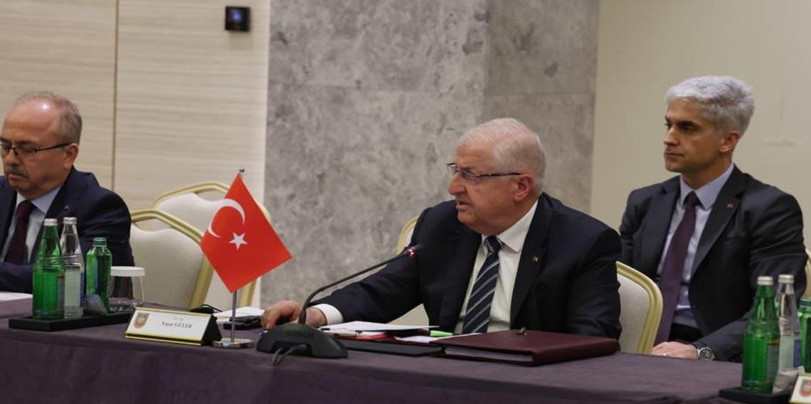 Azerbaycan, Gürcistan ve Türkiye savunma bakanları Şuşa'da bir araya geldi