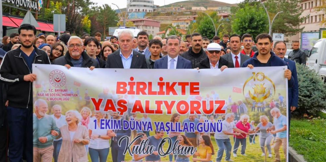 Bayburt’ta 'Dünya Yaşlılar Günü' dolayısıyla yürüyüş ve spor etkinlikleri düzenlendi