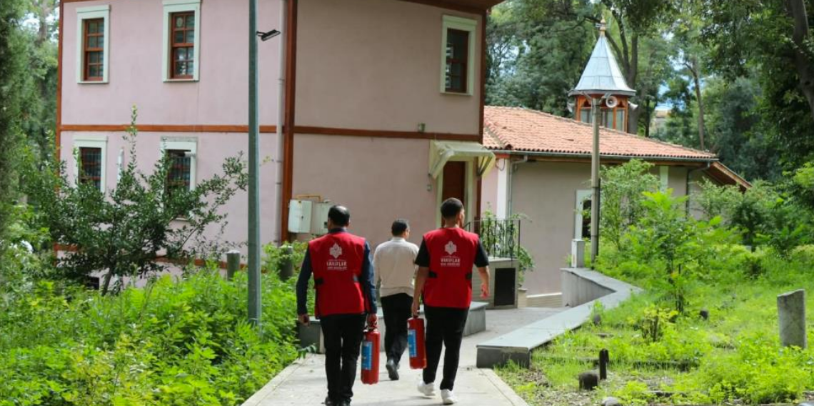 İbadethanelere yangın tüpü ve ilkyardım çantası