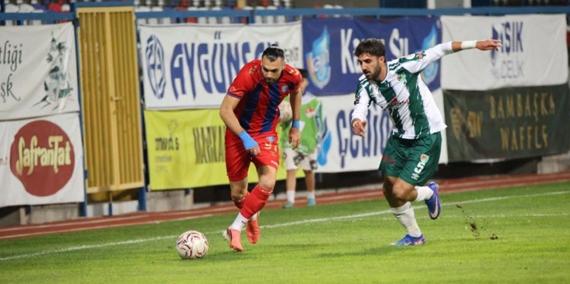 Amasyaspor FK evinde kazanmayı bildi