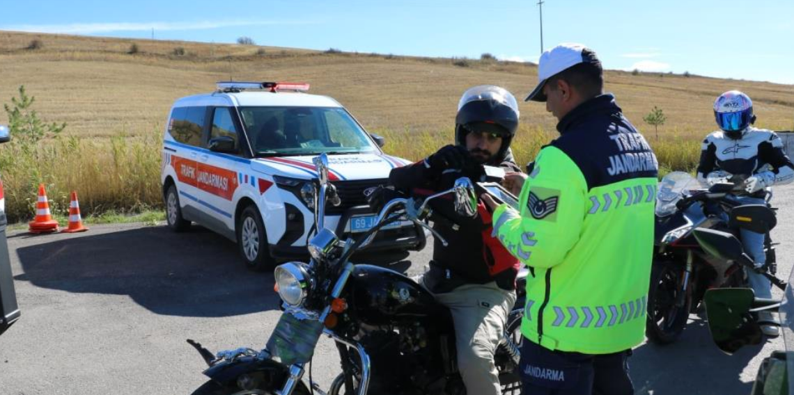 Bayburt’ta motosiklet ve motorlu bisikletler denetlendi