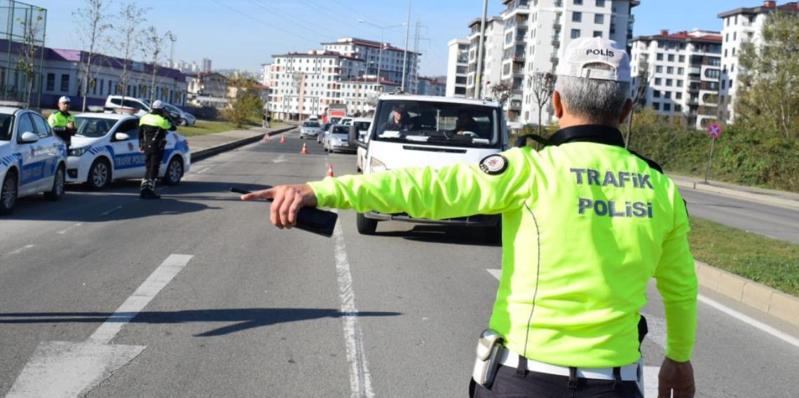 Ordu'da trafik denetimleri: Bir haftada 18 binden fazla araç ve sürücüsü denetlendi