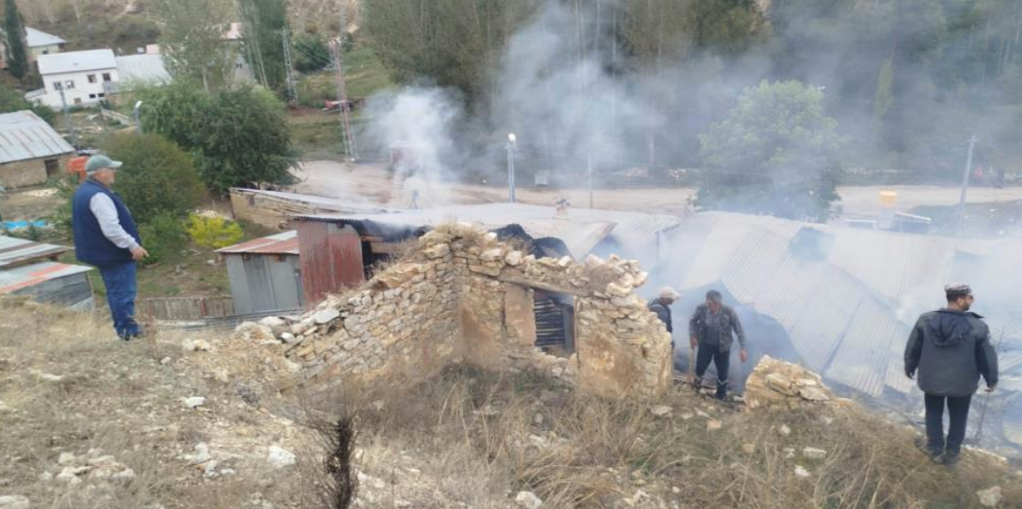 Heybetepe köyünde çıkan yangın söndürüldü