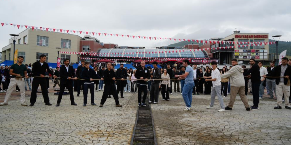OMÜ'de yeni akademik yıl UyumFest'26 ile renklendi