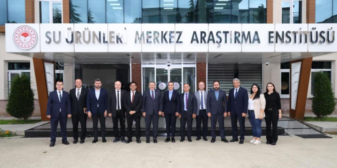 Başkan Genç'ten Su Ürünleri Araştırma Enstitüsü'ne övgü