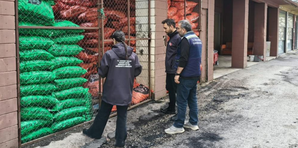 Bayburt’ta katı yakıt satışı yapan işyerleri denetleniyor