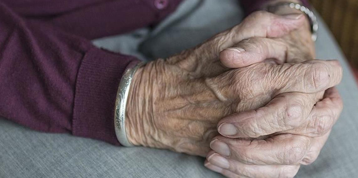 Bilim insanları İtalya'da kadınların olağanüstü uzun yaşadığı küçük bir köy keşfetti