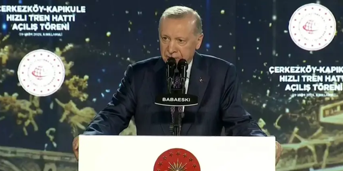 Erdoğan’dan muhalefete sert tepki: “Boğazına kadar yolsuzluğa batanlar bize laf söylüyor”