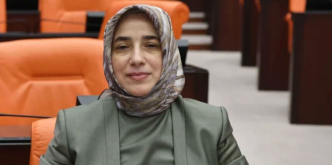 “Listenin tamamı açıklansın” AK Partili Özlem Zengin’den fon isyanı!