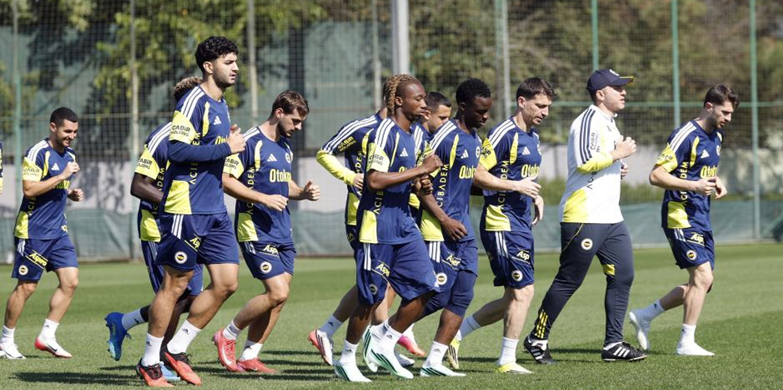 Fenerbahçe, Aston Villa maçı hazırlıklarına başladı