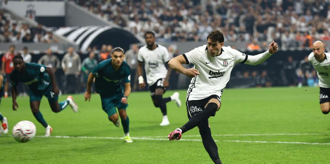 Dusan Vlahovic gollerine devam ediyor
