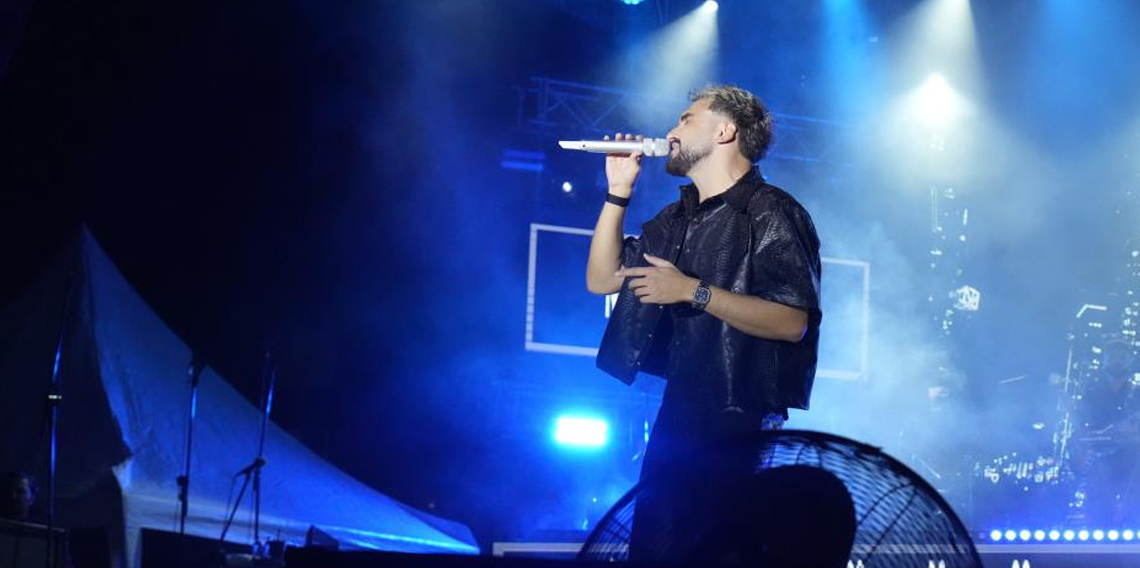 Sefo rüzgarı esti: Binlerce kişi festivalde coştu