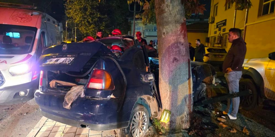 Adana’da feci kaza: 13 yaşındaki çocuk hayatını kaybetti, ağabeyi entübe edildi