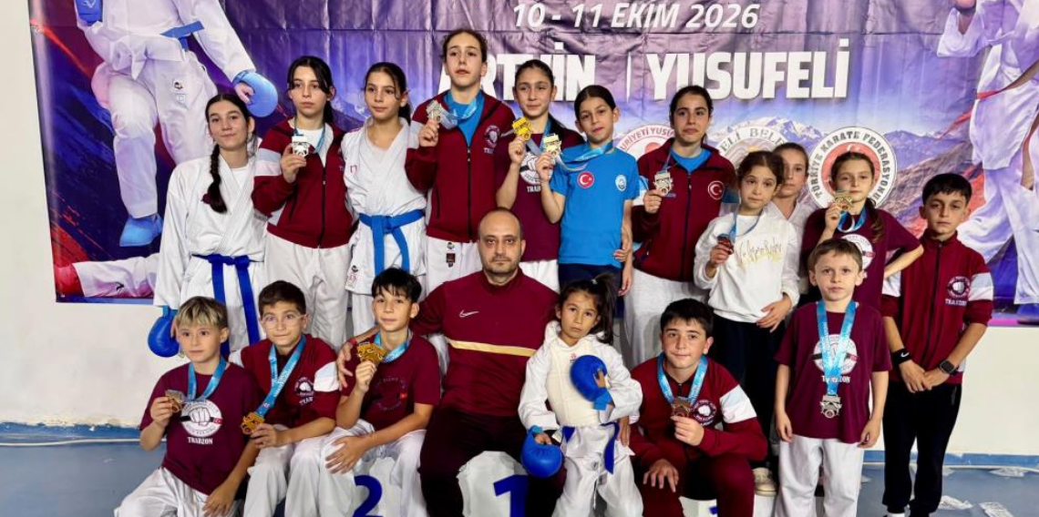 Yusufeli'ndeki karate turnuvasında madalyaları topladılar