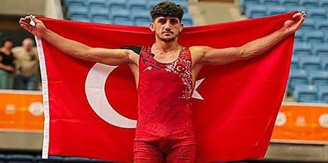 Azat Sarıyar dünya şampiyonluğu için finalde