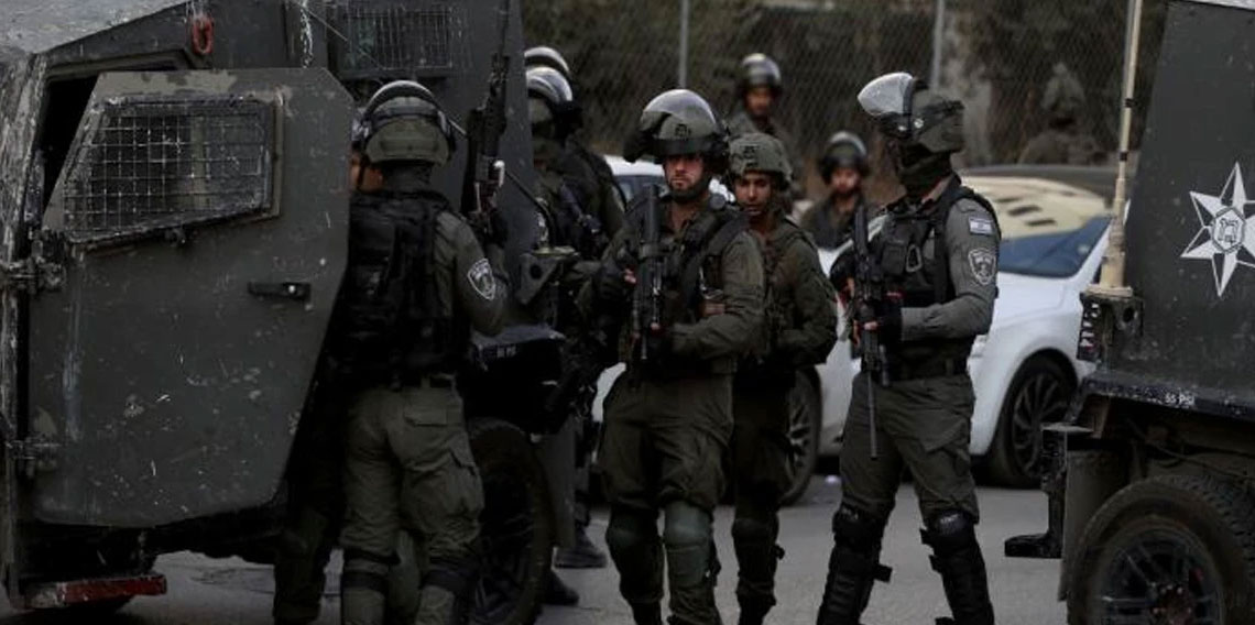 130'dan fazla İsrailli, Mescid-i Aksa'ya baskın düzenledi