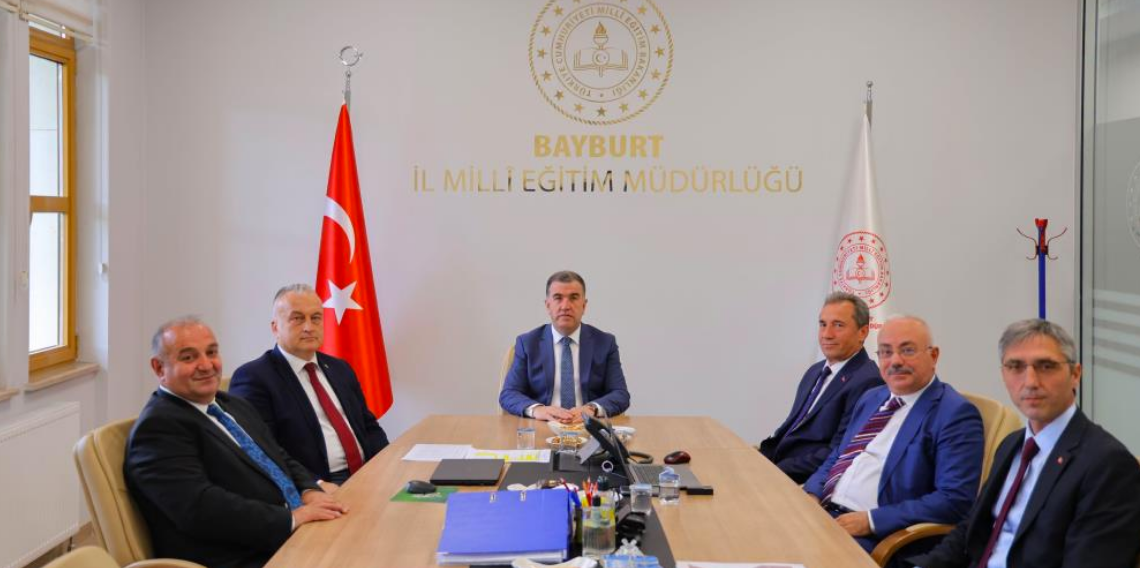 Bayburt’ta eğitim yatırımları ve denetim çalışmaları değerlendirildi