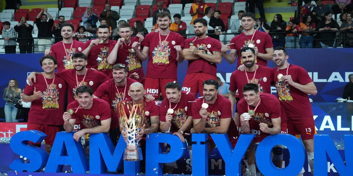 Galatasaraylı voleybolculardan şampiyonluk mesajı
