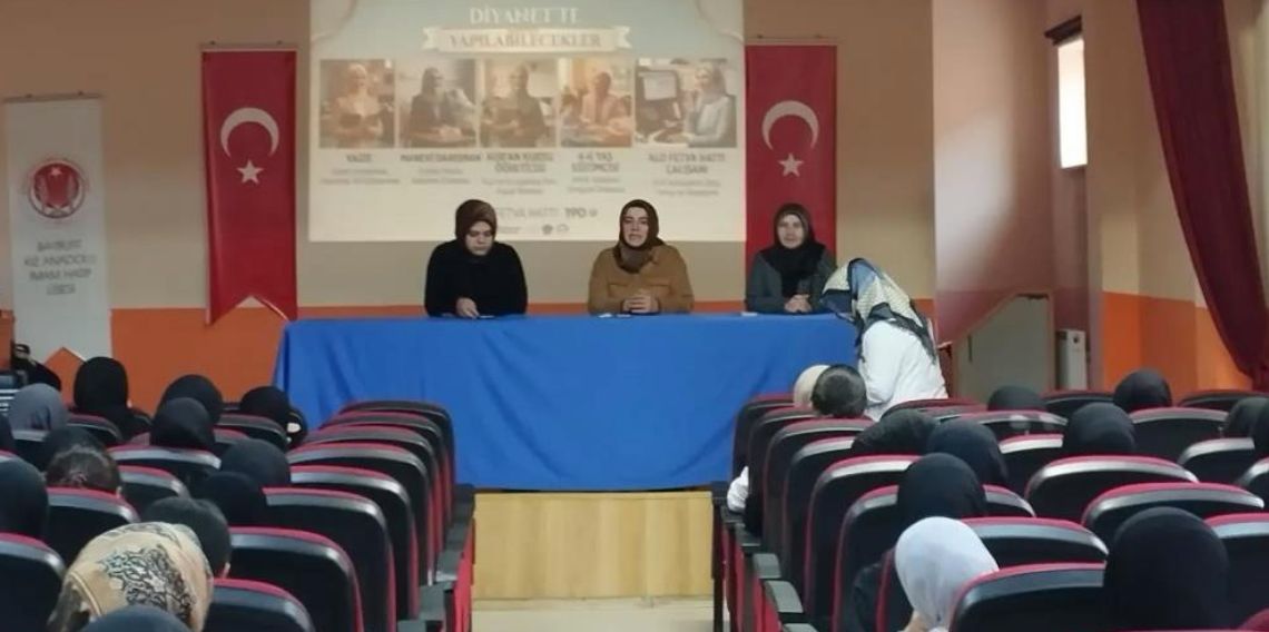 İmam Hatip Lisesinde öğrenci ve velilere yönelik programlar düzenlendi