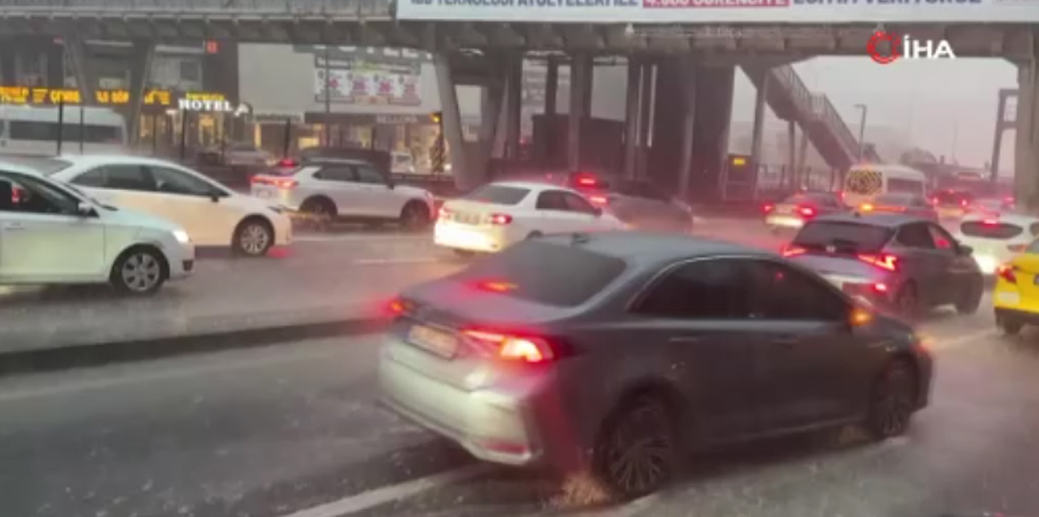 İstanbul’da sağanak yağış