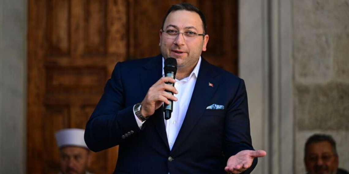 Üsküdar Belediye Başkan Vekili Dündar Ziya Gültekin kazada hayatını kaybetti