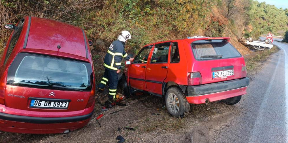 Tokat-Niksar yolunda peş peşe iki kaza: 3 yaralı