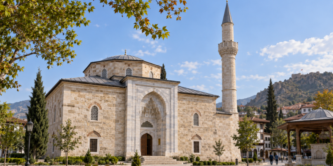 Tokat'ta 541 yıllık Gülbahar Hatun Camii yeniden ibadete açıldı