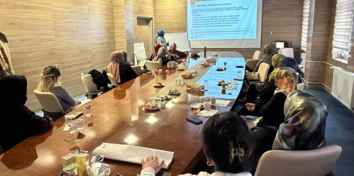 Bayburt’ta sağlık personeline gebelik ve anne sağlığı eğitimi