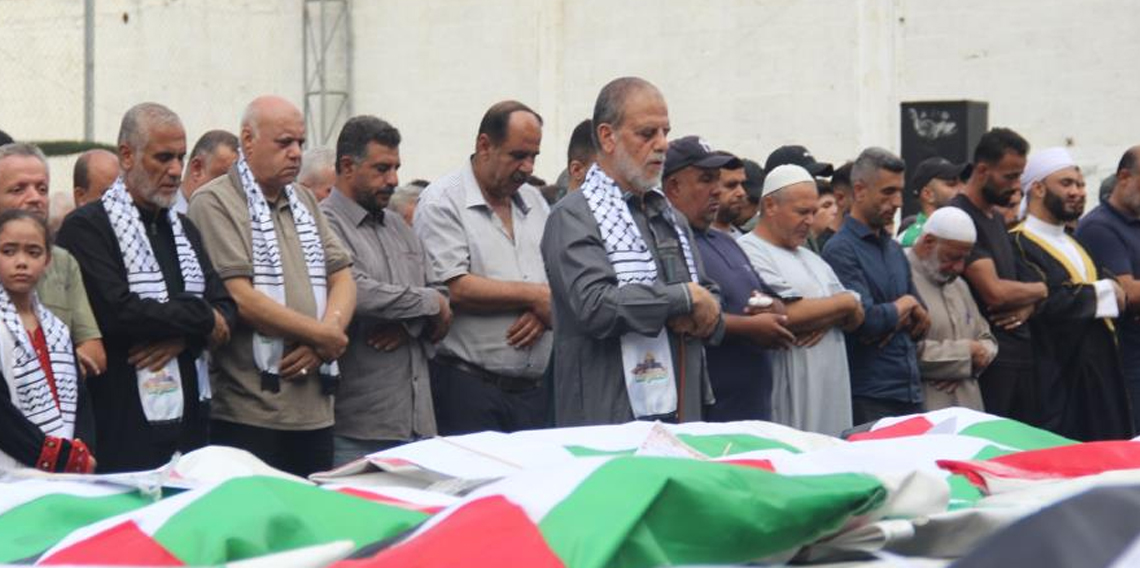 Gazze’de 3 yıl sonra enkazdan çıkarılan 75 Filistinli için cenaze töreni