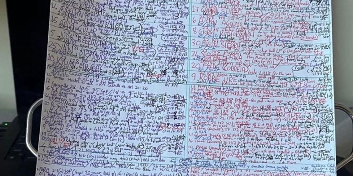 İşte gerçek emek! Ünlü spikerin maç notları şaşkına çevirdi