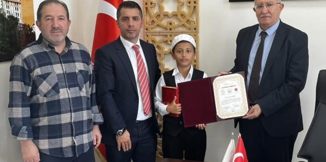 Bayburt’ta örgün eğitimle birlikte hafızlık programı 154’üncü mezununu verdi