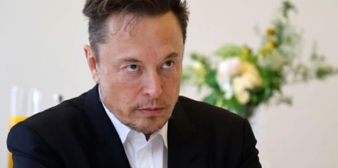 Elon Musk, gelecekte yapay zekanın kendi kendini kontrol edeceğini söyledi