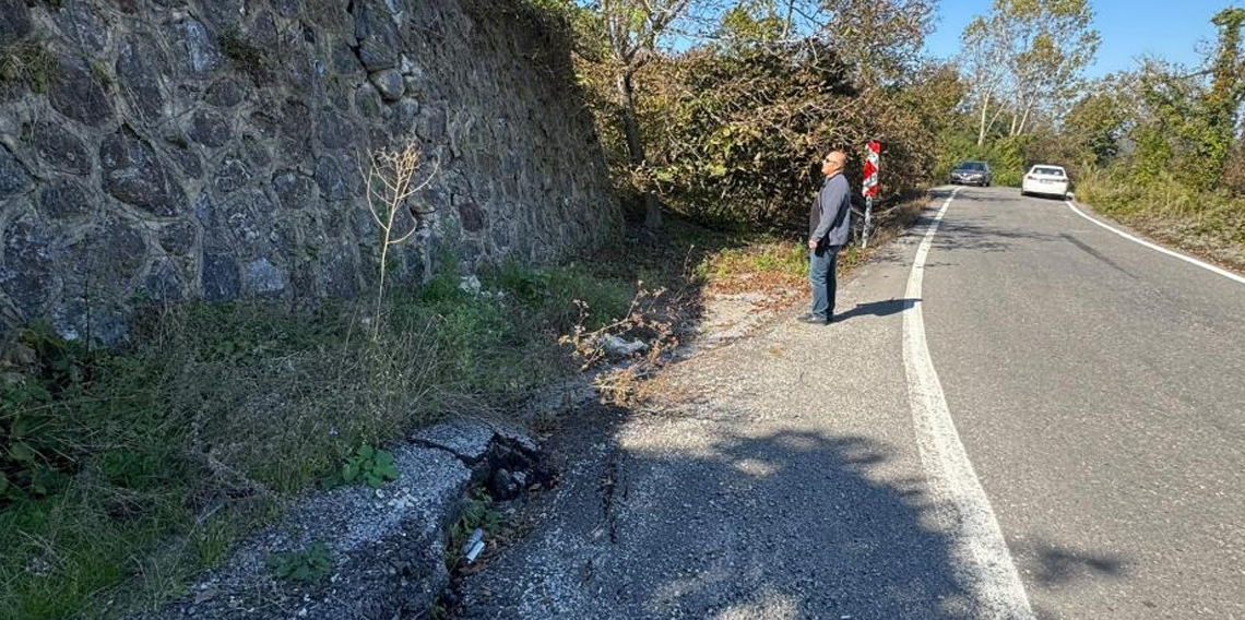 Aşırı yağışlar istinat duvarını çatlattı