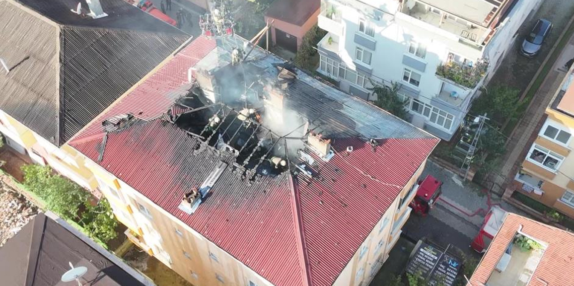 Tuzla'daki fabrika yangını havadan görüntülendi