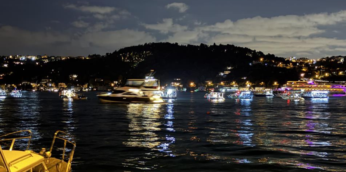 İstanbul Boğazı'nda lüfer akını başladı