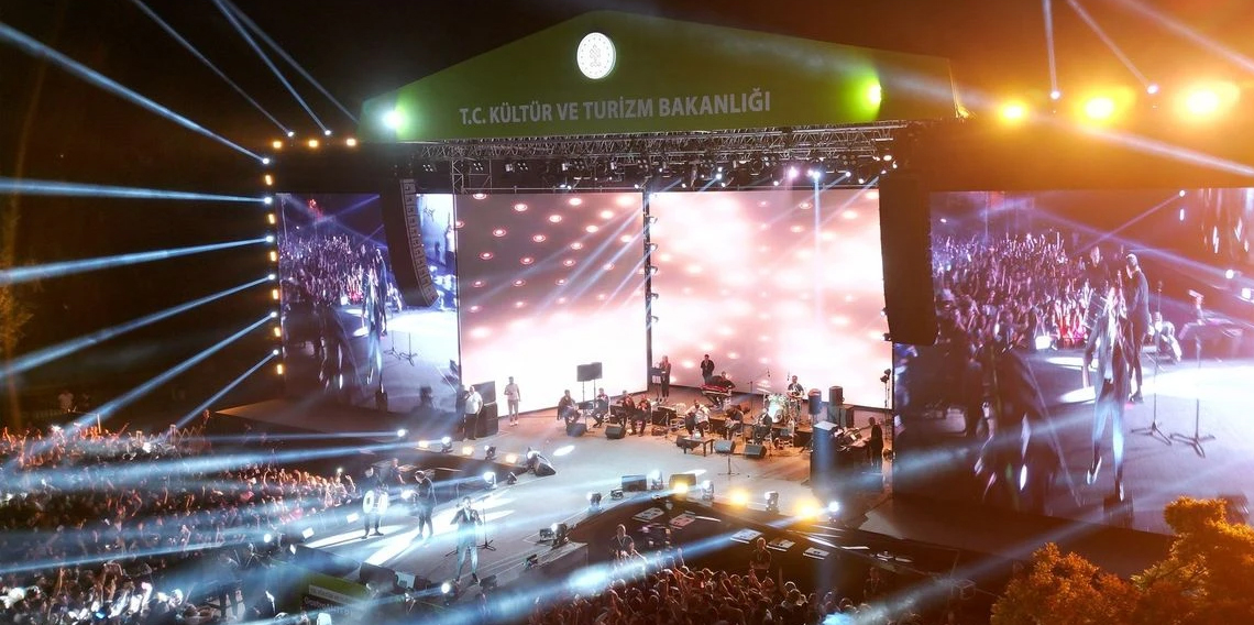 Trabzon Gastronomi Festivali’nde ünlü sanatçılar sahne alacak