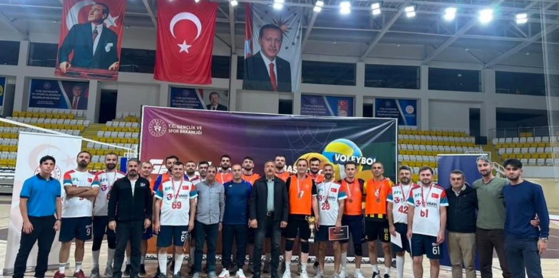 Bayburt’ta voleybol turnuvası sona erdi 