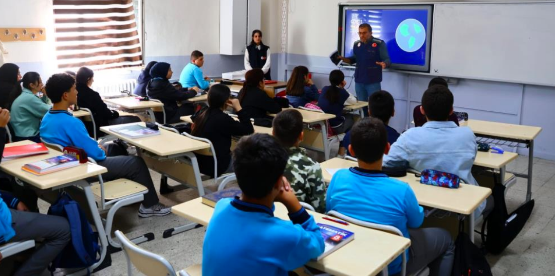Bayburt'un ilçelerinde iklim değişikliği eğitimleri sürüyor
