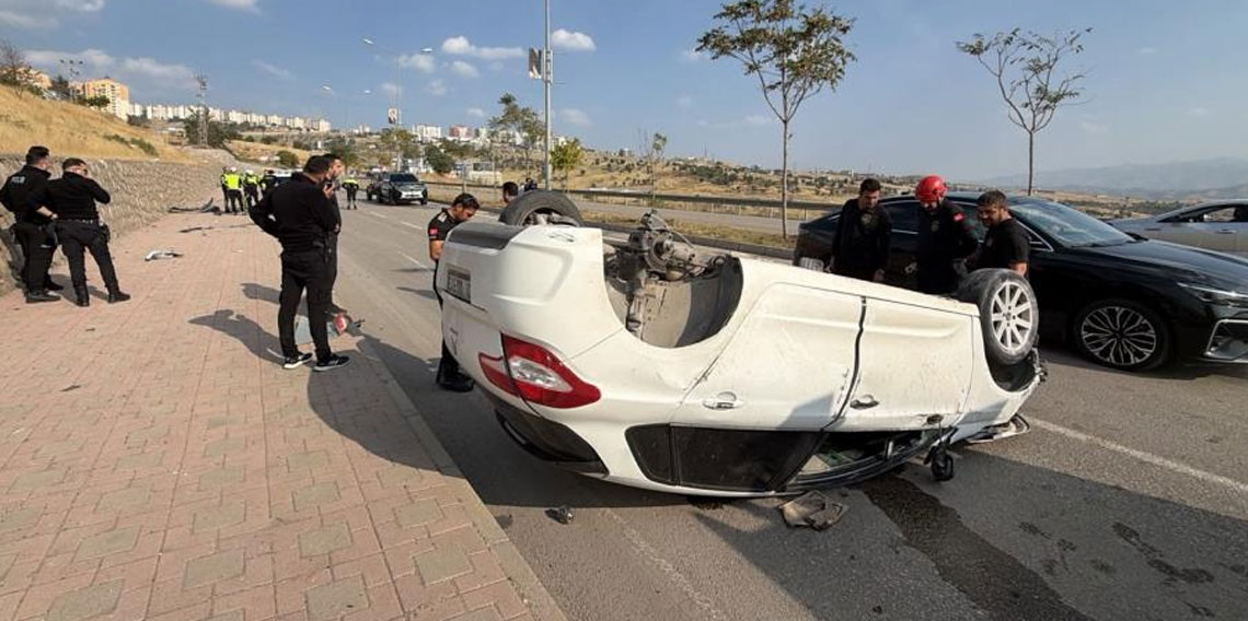 Şırnak'ta virajı alamayan araç takla attı: 3 yaralı